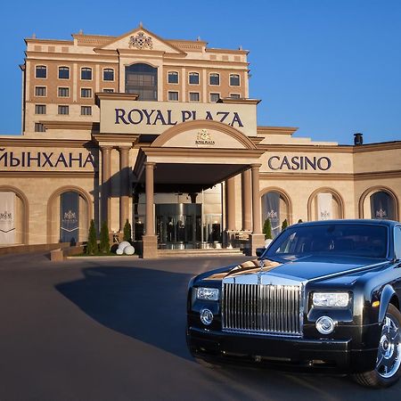 Royal Plaza Hotel And Casino Kapchagay Exterior foto