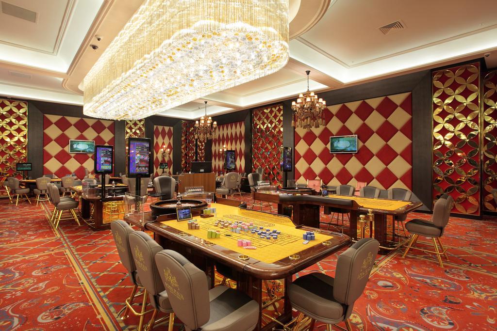 Royal Plaza Hotel And Casino Kapchagay Exterior foto